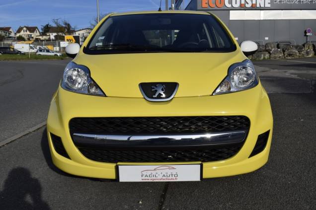 PEUGEOT 107 URBAN MOVE 1.0 68 CV BVA 7