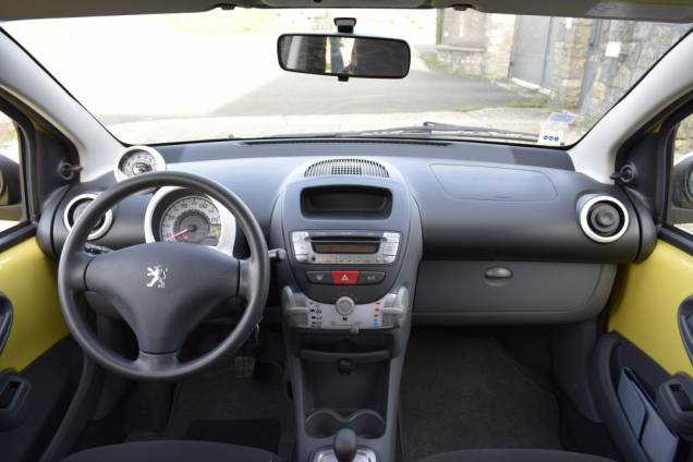 PEUGEOT 107 URBAN MOVE 1.0 68 CV BVA 11