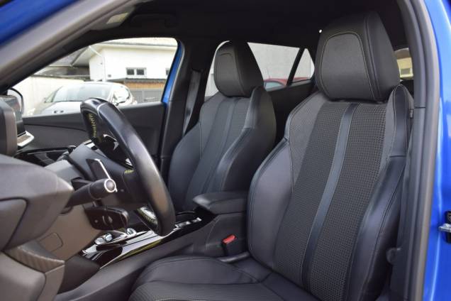 PEUGEOT 2008 GTLINE 130 CV EAT8 10