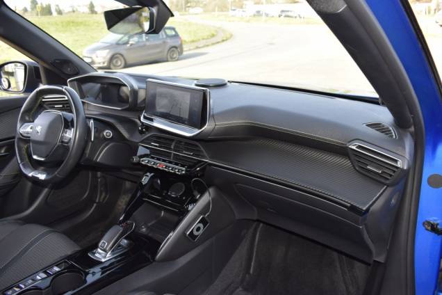 PEUGEOT 2008 GTLINE 130 CV EAT8 15