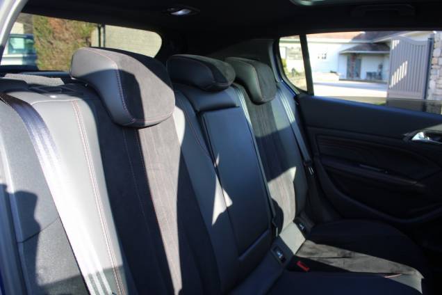 PEUGEOT 308 GTI 1.6 THP 270 CV BVM6 / ORIGINE FRANCE / TOIT PANORAMIQUE 11