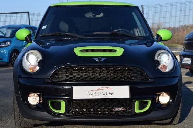 MINI JOHN COOPER WORKS 211 CV BV6 8