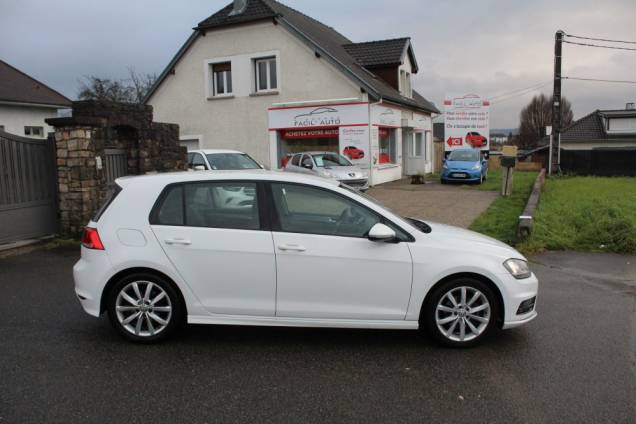 VOLKSWAGEN GOLF PACK R-LINE 1.6 TDI 110 CV BVM5 4 VOLKSWAGEN GOLF PACK R-LINE 1.6 TDI 110 CV BVM5 4