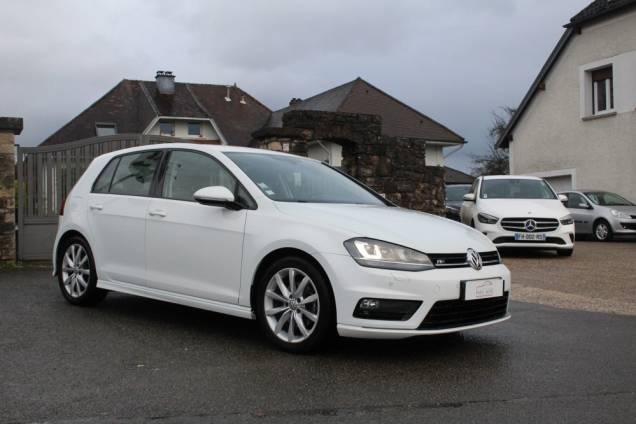 VOLKSWAGEN GOLF PACK R-LINE 1.6 TDI 110 CV BVM5 3 VOLKSWAGEN GOLF PACK R-LINE 1.6 TDI 110 CV BVM5 3