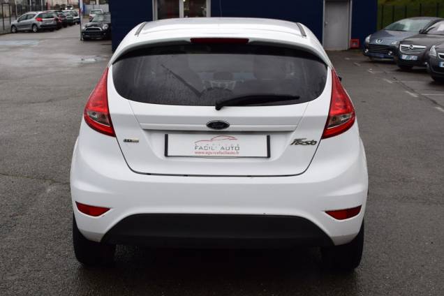 FORD FIESTA 1.4 TDCI 70 CV  6