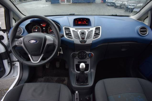 FORD FIESTA 1.4 TDCI 70 CV  14