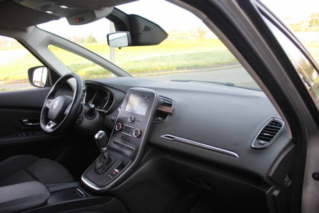 RENAULT SCENIC BUSINESS 1.7 BLUEDCI 120 CV BVA / ORIGINE FRANCE 11