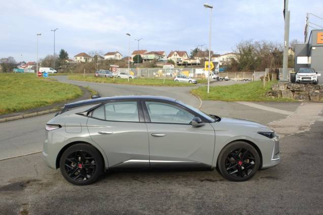 DS DS4 PERFORMANCE LINE 1.5 BLUEHDI 130 CV EAT8 / ORIGINE FRANCE 4