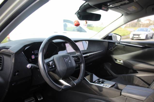 DS DS4 PERFORMANCE LINE 1.5 BLUEHDI 130 CV EAT8 / ORIGINE FRANCE 8