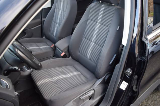 VOLKSWAGEN TIGUAN EDITION SPORT 2.0 TDI 140 CV / 1ere MAIN / CARNET D'ENTRETIEN COMPLET / TOIT OUVRANT PANORAMIQUE 11 VOLKSWAGEN TIGUAN EDITION SPORT 2.0 TDI 140 CV / 1ere MAIN / CARNET D'ENTRETIEN COMPLET / TOIT OUVRANT PANORAMIQUE 11