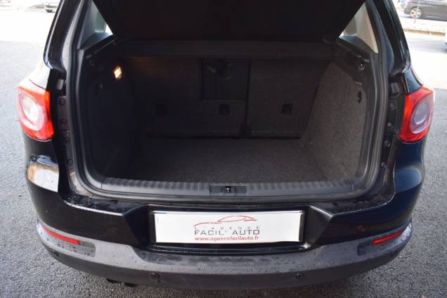 VOLKSWAGEN TIGUAN EDITION SPORT 2.0 TDI 140 CV / 1ere MAIN / CARNET D'ENTRETIEN COMPLET / TOIT OUVRANT PANORAMIQUE 16 VOLKSWAGEN TIGUAN EDITION SPORT 2.0 TDI 140 CV / 1ere MAIN / CARNET D'ENTRETIEN COMPLET / TOIT OUVRANT PANORAMIQUE 16