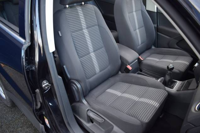 VOLKSWAGEN TIGUAN EDITION SPORT 2.0 TDI 140 CV / 1ere MAIN / CARNET D'ENTRETIEN COMPLET / TOIT OUVRANT PANORAMIQUE 18 VOLKSWAGEN TIGUAN EDITION SPORT 2.0 TDI 140 CV / 1ere MAIN / CARNET D'ENTRETIEN COMPLET / TOIT OUVRANT PANORAMIQUE 18