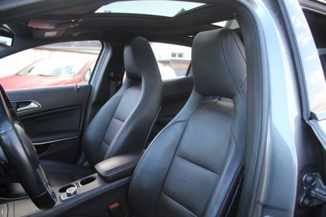 MERCEDES BENZ CLASSE GLA FASCINATION 220 CDI 170 CV 4 MATIC 7G-DCT / TOIT OUVRANT PANORAMIQUE 11 MERCEDES BENZ CLASSE GLA FASCINATION 220 CDI 170 CV 4 MATIC 7G-DCT / TOIT OUVRANT PANORAMIQUE 11