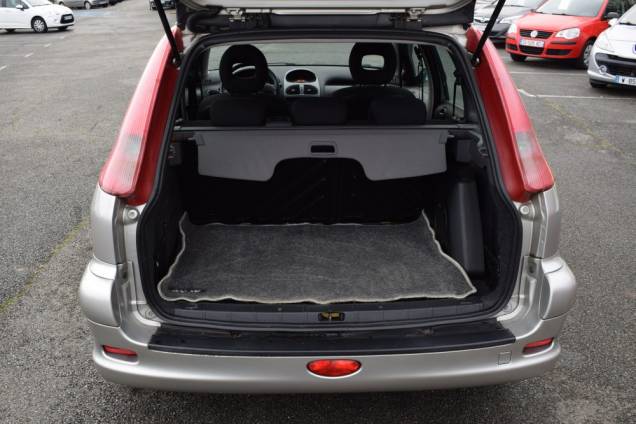 PEUGEOT 206 SW 1.4 90 CV / 1ère MAIN 18 PEUGEOT 206 SW 1.4 90 CV / 1ère MAIN 18