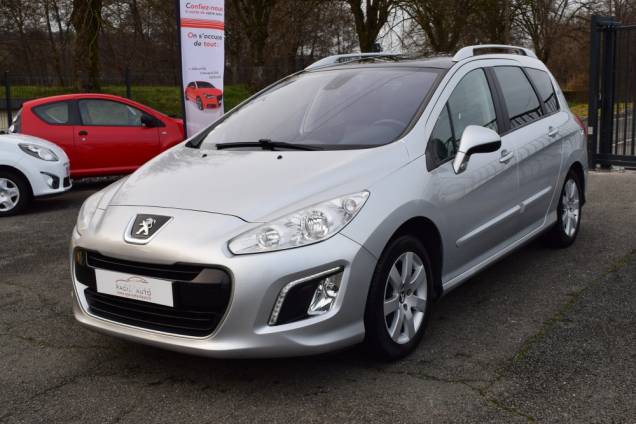 PEUGEOT 308 SW 1.6 HDI 110 CV / CROCHET D'ATTELAGE / 1ère MAIN / 81500 KMS / TOIT PANORAMIQUE 1