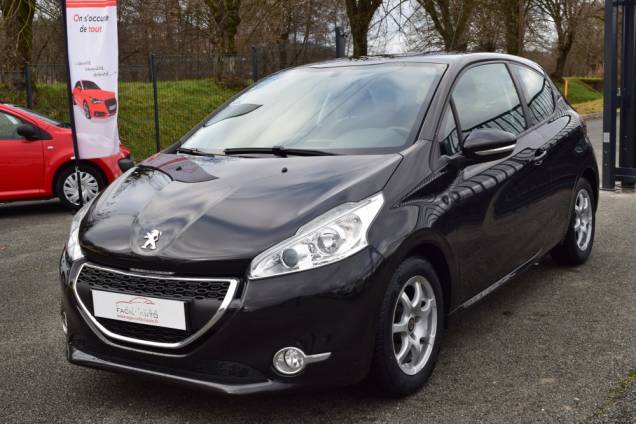 PEUGEOT 208 ACTIVE 1.4 95 CV / 76500 KMS 1