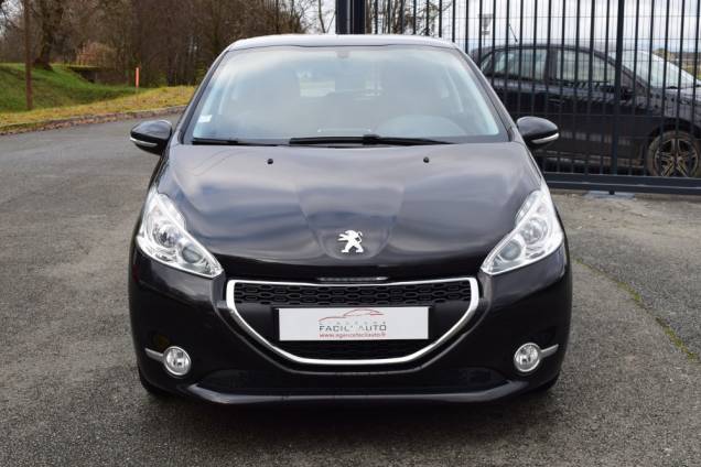 PEUGEOT 208 ACTIVE 1.4 95 CV / 76500 KMS 5
