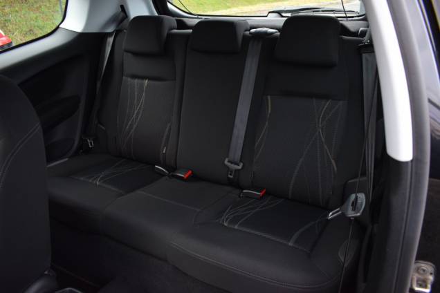 PEUGEOT 208 ACTIVE 1.4 95 CV / 76500 KMS 12