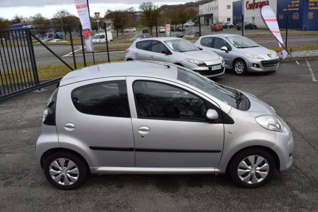 CITROEN C1 1.0 68 CV 5 PORTES / BOITE AUTOMATIQUE / CLIMATISATION 10
