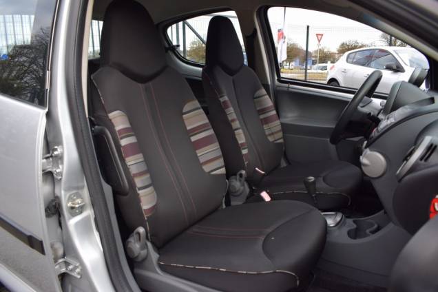 CITROEN C1 1.0 68 CV 5 PORTES / BOITE AUTOMATIQUE / CLIMATISATION 12