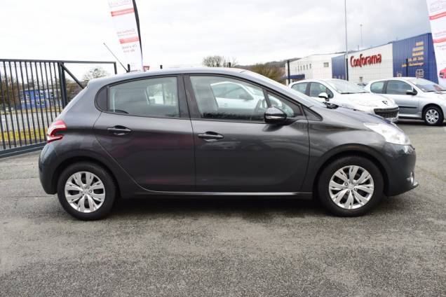 PEUGEOT 208 ACTIVE 5 PORTES 1.4 95 CV / 1ère MAIN / 37800 KMS 9