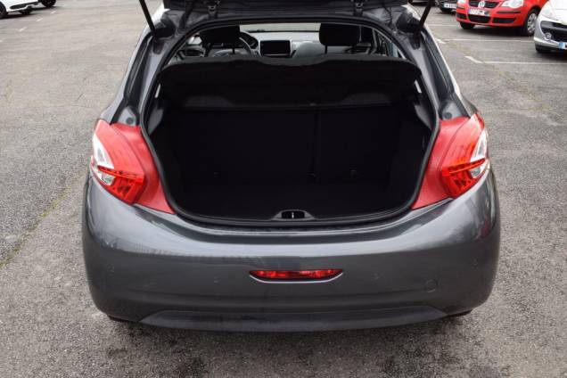 PEUGEOT 208 ACTIVE 5 PORTES 1.4 95 CV / 1ère MAIN / 37800 KMS 18