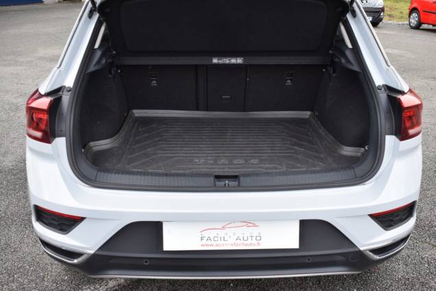 VOLKSWAGEN T-ROC CARAT 1.5 TSI 150 DSG7 14 VOLKSWAGEN T-ROC CARAT 1.5 TSI 150 DSG7 14