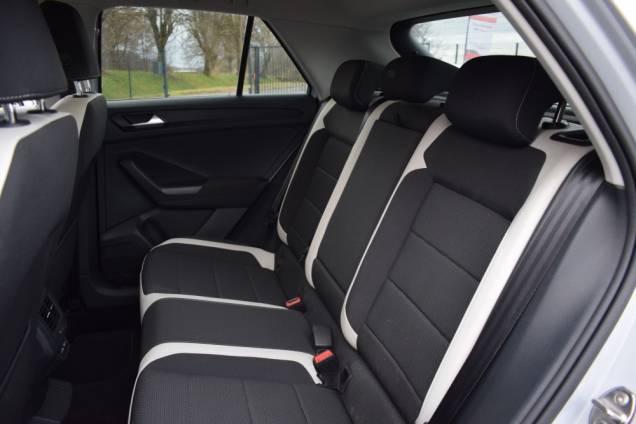 VOLKSWAGEN T-ROC CARAT 1.5 TSI 150 DSG7 17 VOLKSWAGEN T-ROC CARAT 1.5 TSI 150 DSG7 17