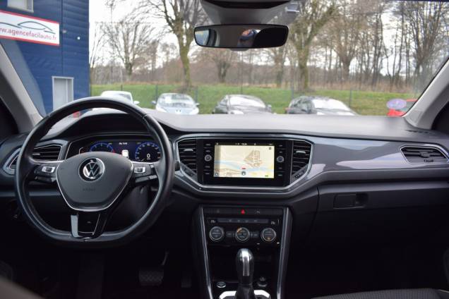 VOLKSWAGEN T-ROC CARAT 1.5 TSI 150 DSG7 12 VOLKSWAGEN T-ROC CARAT 1.5 TSI 150 DSG7 12