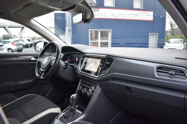 VOLKSWAGEN T-ROC CARAT 1.5 TSI 150 DSG7 20 VOLKSWAGEN T-ROC CARAT 1.5 TSI 150 DSG7 20