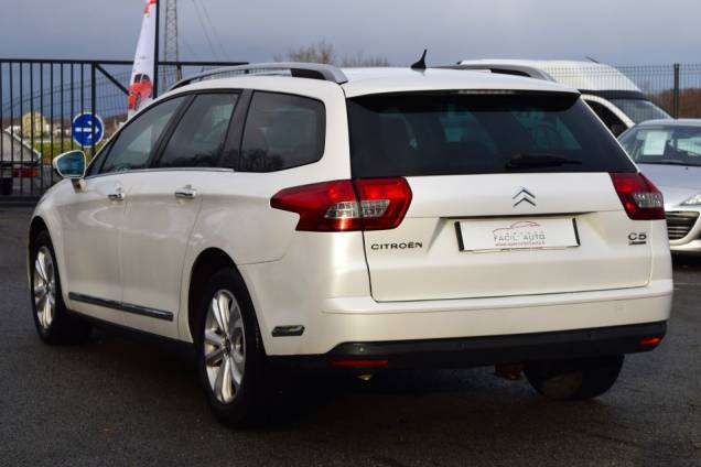 CITROEN C5 TOURER FINITION EXCLUSIVE 2.0 163 CV / ATTELAGE / HAYON DE COFFRE ELECTRIQUE 4