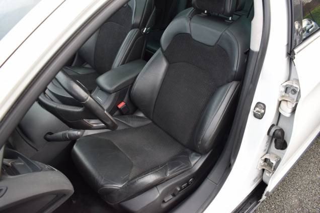 CITROEN C5 TOURER FINITION EXCLUSIVE 2.0 163 CV / ATTELAGE / HAYON DE COFFRE ELECTRIQUE 10 CITROEN C5 TOURER FINITION EXCLUSIVE 2.0 163 CV / ATTELAGE / HAYON DE COFFRE ELECTRIQUE 10