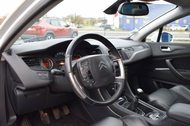 CITROEN C5 TOURER FINITION EXCLUSIVE 2.0 163 CV / ATTELAGE / HAYON DE COFFRE ELECTRIQUE 9