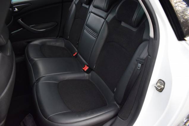 CITROEN C5 TOURER FINITION EXCLUSIVE 2.0 163 CV / ATTELAGE / HAYON DE COFFRE ELECTRIQUE 12