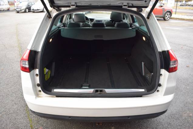 CITROEN C5 TOURER FINITION EXCLUSIVE 2.0 163 CV / ATTELAGE / HAYON DE COFFRE ELECTRIQUE 17