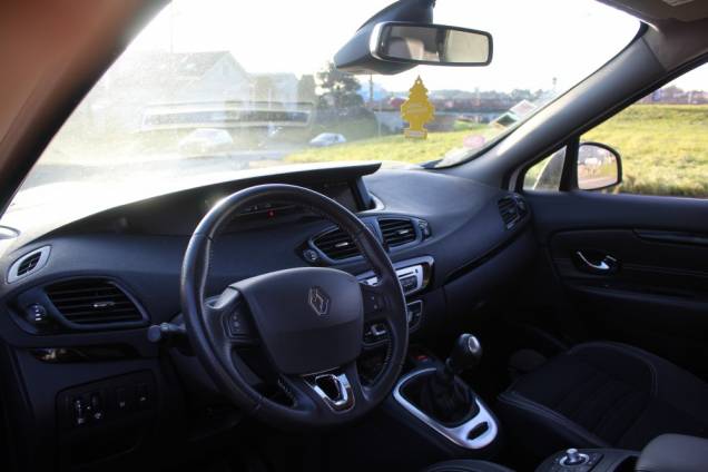 RENAULT SCENIC BOSE TCE 130 CV BVM6 / ORIGINE FRANCE 9 RENAULT SCENIC BOSE TCE 130 CV BVM6 / ORIGINE FRANCE 9