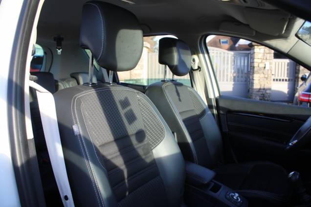 RENAULT SCENIC BOSE TCE 130 CV BVM6 / ORIGINE FRANCE 12 RENAULT SCENIC BOSE TCE 130 CV BVM6 / ORIGINE FRANCE 12