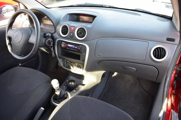 CITROËN C2 1.1 60 CV / 1ère MAIN / 51900 KMS 17 CITROËN C2 1.1 60 CV / 1ère MAIN / 51900 KMS 17