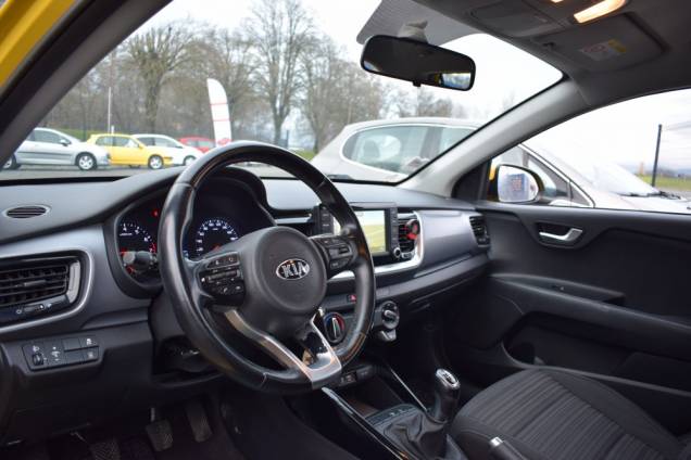 KIA STONIC ACTIVE 1.0 T-GDI 100 CV BVM / 1ere MAIN 11