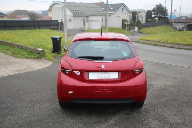 PEUGEOT 208 LIKE 1.2 VTI 68 CV BVM5 / ORIGINE FRANCE 9