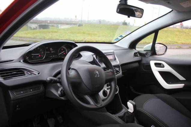 PEUGEOT 208 LIKE 1.2 VTI 68 CV BVM5 / ORIGINE FRANCE 10