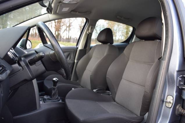 PEUGEOT 207 PREMIUM 1.6 HDI 90 CV 5 PORTES 10 PEUGEOT 207 PREMIUM 1.6 HDI 90 CV 5 PORTES 10