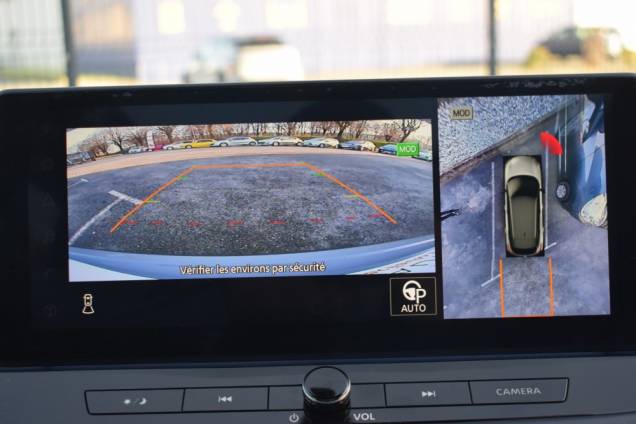 NISSAN QASHQAI TEKNA 1.5 E-POWER HYBRID 190 CV X-TRONIC / 1ere MAIN 13 NISSAN QASHQAI TEKNA 1.5 E-POWER HYBRID 190 CV X-TRONIC / 1ere MAIN 13