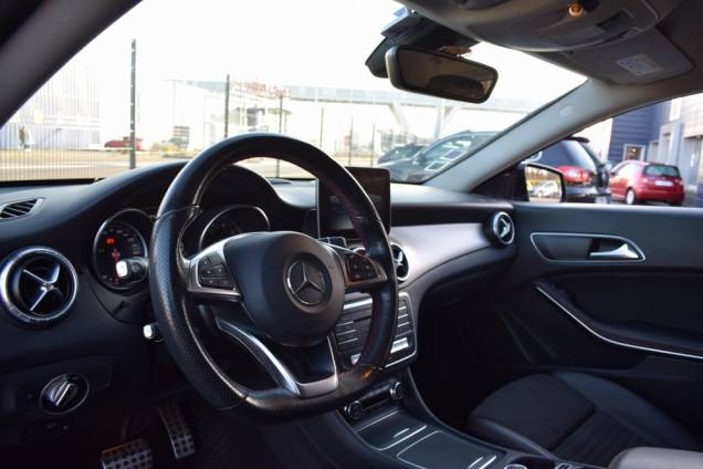 MERCEDES BENZ CLA SHOOTING BRAKE FASCINATION 200 7G DCT 156 CV 12 MERCEDES BENZ CLA SHOOTING BRAKE FASCINATION 200 7G DCT 156 CV 12