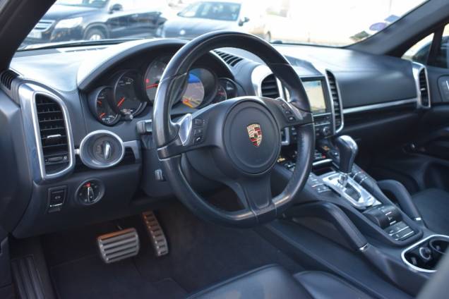 PORSCHE CAYENNE S HYBRID 3.0 V6 380 CV / TOIT OUVRANT PANORAMIQUE 14 PORSCHE CAYENNE S HYBRID 3.0 V6 380 CV / TOIT OUVRANT PANORAMIQUE 14