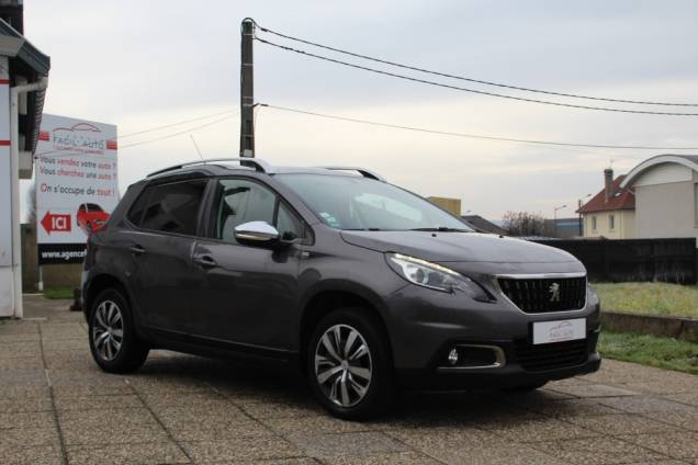PEUGEOT 2008 STYLE 1.6 BLUEHDI 100 CV BVM5 / ORIGINE FRANCE 3 PEUGEOT 2008 STYLE 1.6 BLUEHDI 100 CV BVM5 / ORIGINE FRANCE 3