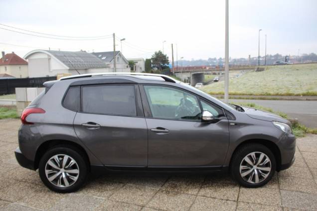 PEUGEOT 2008 STYLE 1.6 BLUEHDI 100 CV BVM5 / ORIGINE FRANCE 4 PEUGEOT 2008 STYLE 1.6 BLUEHDI 100 CV BVM5 / ORIGINE FRANCE 4