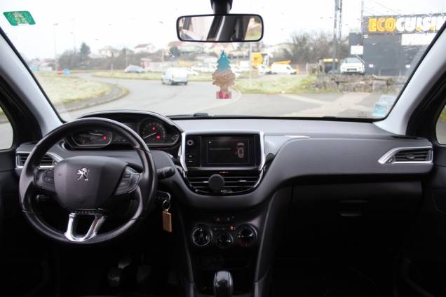 PEUGEOT 2008 STYLE 1.6 BLUEHDI 100 CV BVM5 / ORIGINE FRANCE 10 PEUGEOT 2008 STYLE 1.6 BLUEHDI 100 CV BVM5 / ORIGINE FRANCE 10