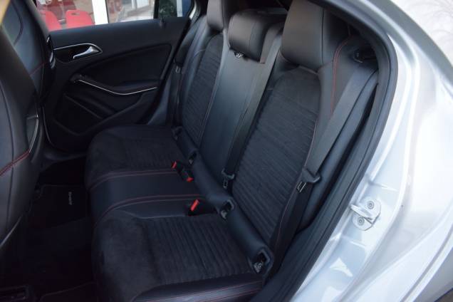 MERCEDES-BENZ CLASSE A 200 CDI  AMG LINE 136 CV 7G-DCT / ORIGINE FRANCE / SUIVI COMPLET / TOIT OUVRANT PANORAMIQUE 15