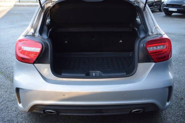 MERCEDES-BENZ CLASSE A 200 CDI  AMG LINE 136 CV 7G-DCT / ORIGINE FRANCE / SUIVI COMPLET / TOIT OUVRANT PANORAMIQUE 19